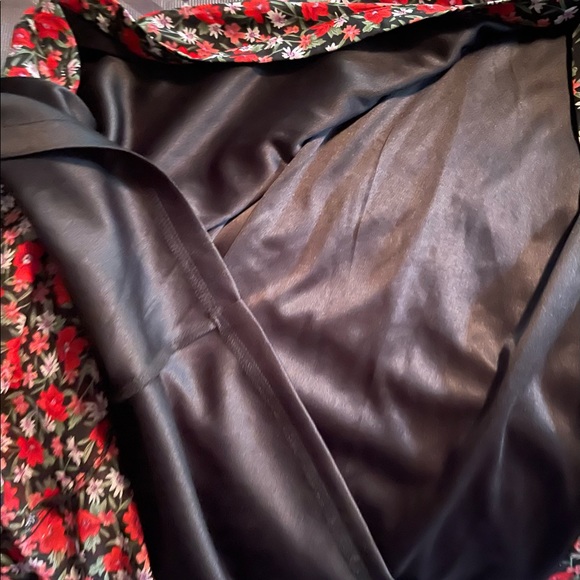 Misguided Red Floral Button Up Shirt Dress NWT 4 - Picture 7 of 9